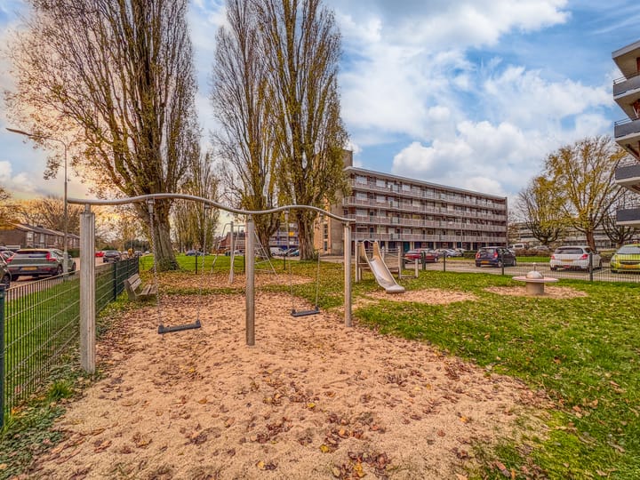 Photo 35 of Van Borselenstraat 214