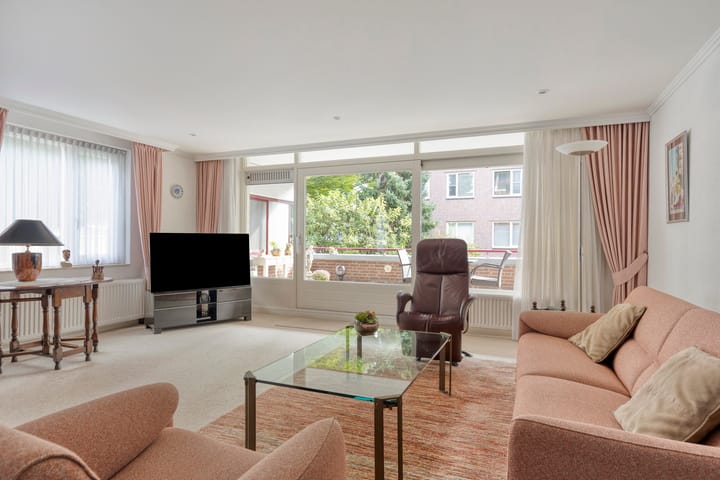 Photo 16 of Hartenvier 1