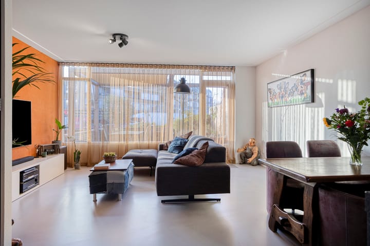 Photo 2 of Wethouder van Eschstraat 147