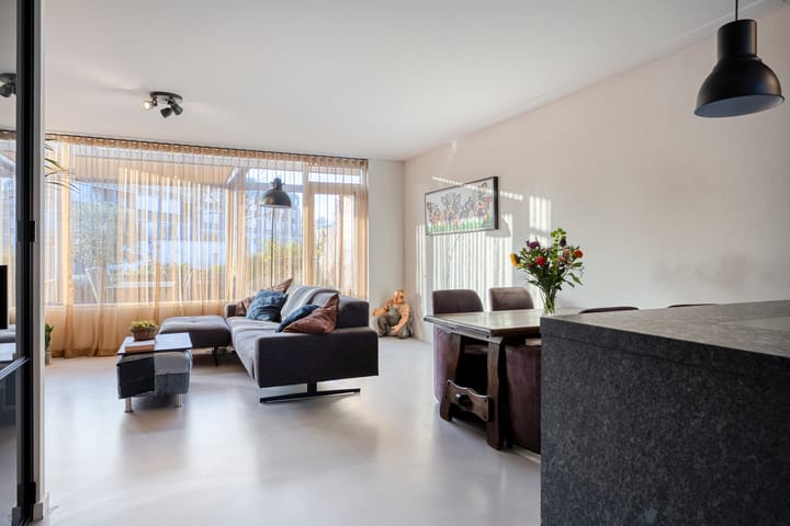 Photo 8 of Wethouder van Eschstraat 147