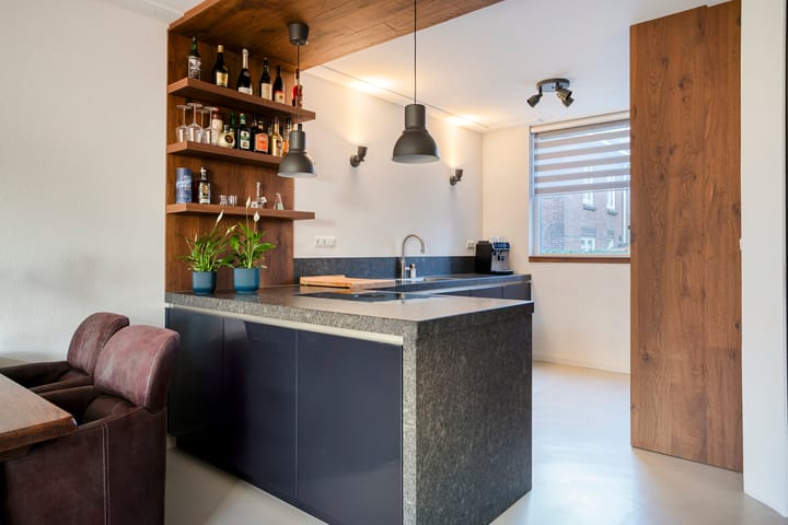 Photo 11 of Wethouder van Eschstraat 147