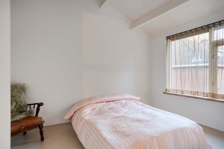 Photo 16 of Wethouder van Eschstraat 147