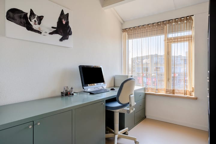 Photo 19 of Wethouder van Eschstraat 147