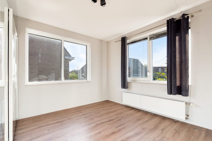 Photo 34 of Ernest Shackletonstraat 14