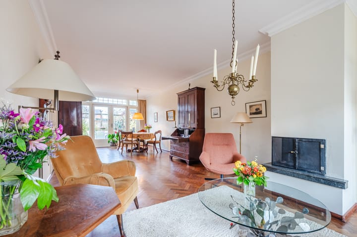 Photo 10 of Marnixstraat 11