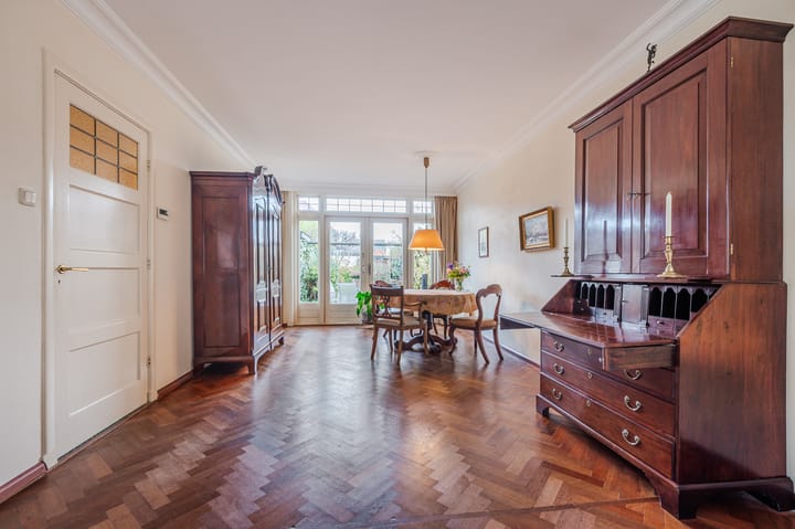 Photo 12 of Marnixstraat 11