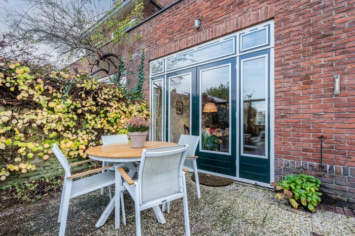 Photo 38 of Marnixstraat 11