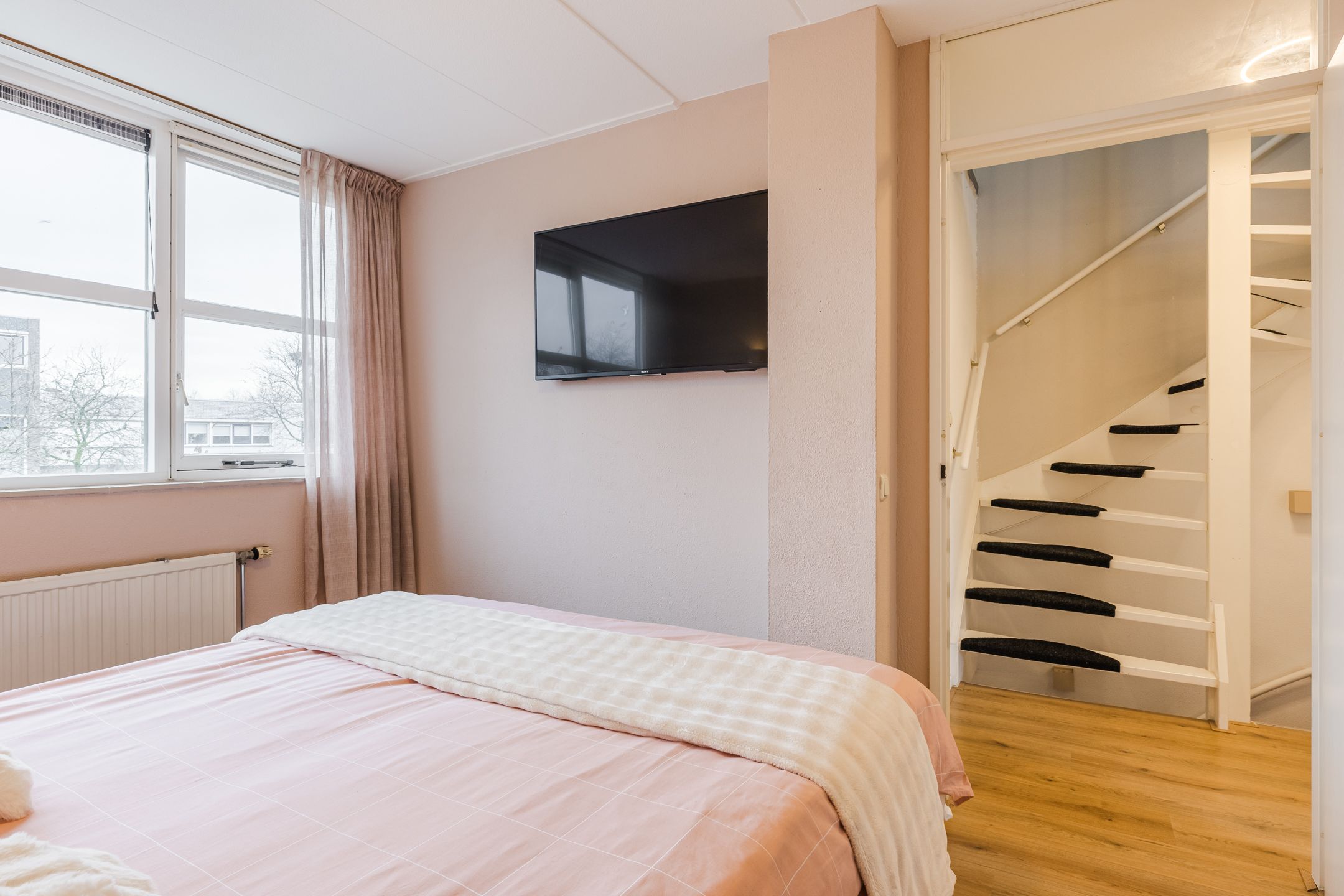 Foto 15 van Megenstraat 77