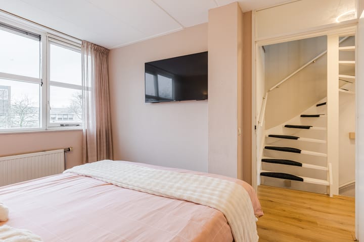 Foto 15 van Megenstraat 77