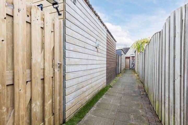 Foto 26 van Megenstraat 77