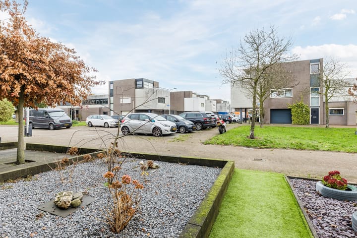 Foto 27 van Megenstraat 77