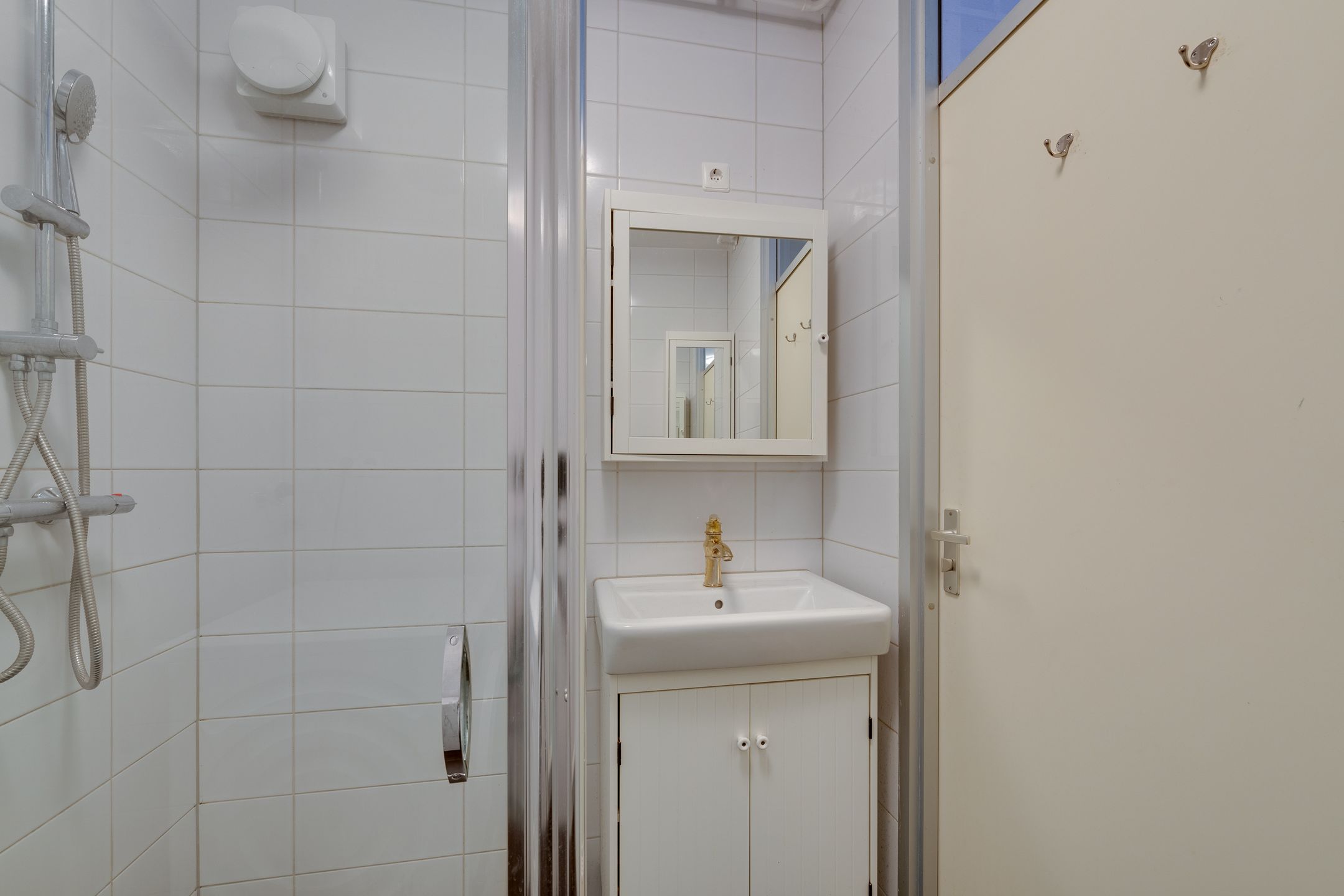 Foto 30 van Voorsteven 81