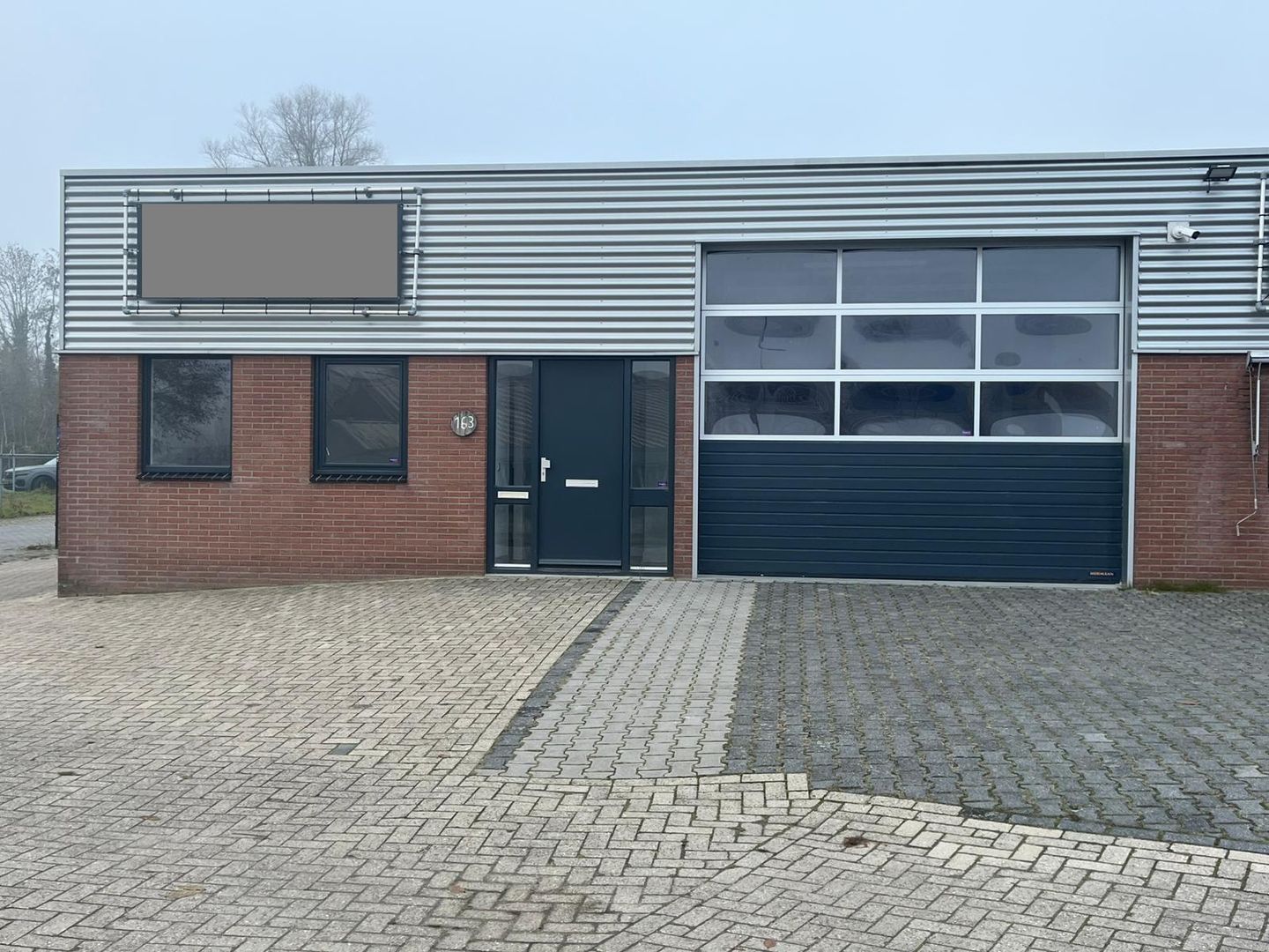 View photo 2 of De Mors 163