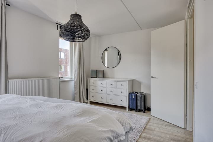 Photo 21 of Mazustraat 48