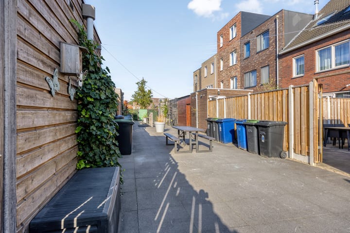 Photo 33 of Mazustraat 48