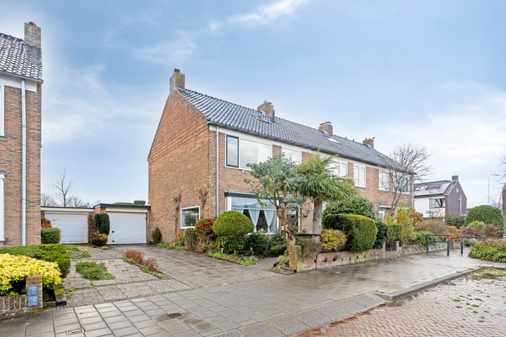 Foto 1 van Van den Vondellaan 50