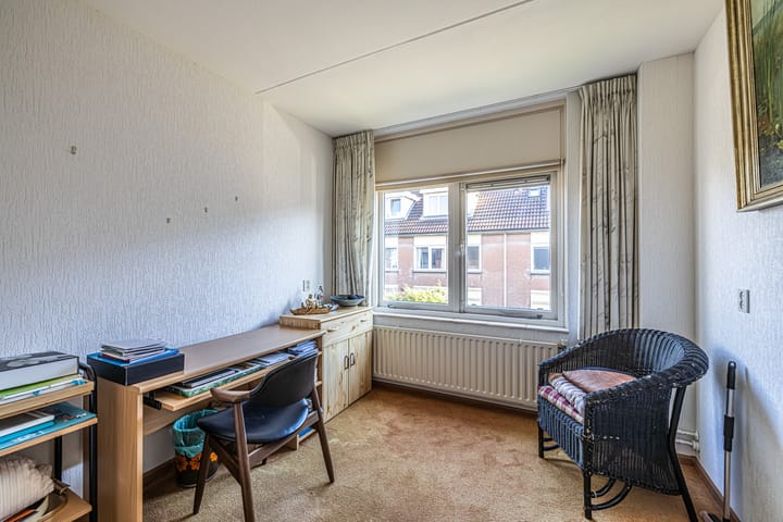 Foto 15 van Burgemeester de Katlaan 13