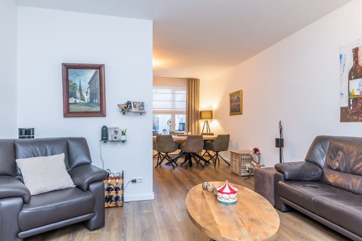 Foto 8 van Burg.Franssenstraat 22