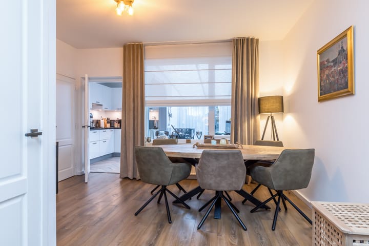 Foto 9 van Burg.Franssenstraat 22