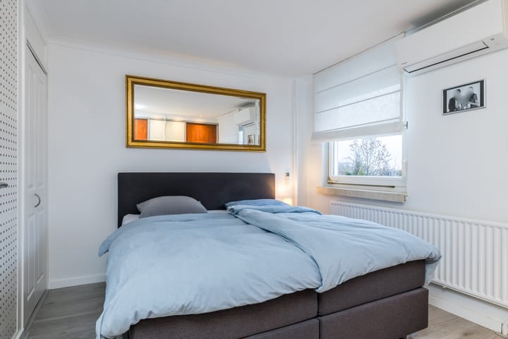 Foto 22 van Burg.Franssenstraat 22