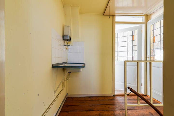 Photo 21 of Jan Aartestraat 64