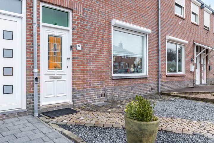 Foto 35 van Burg.Franssenstraat 22