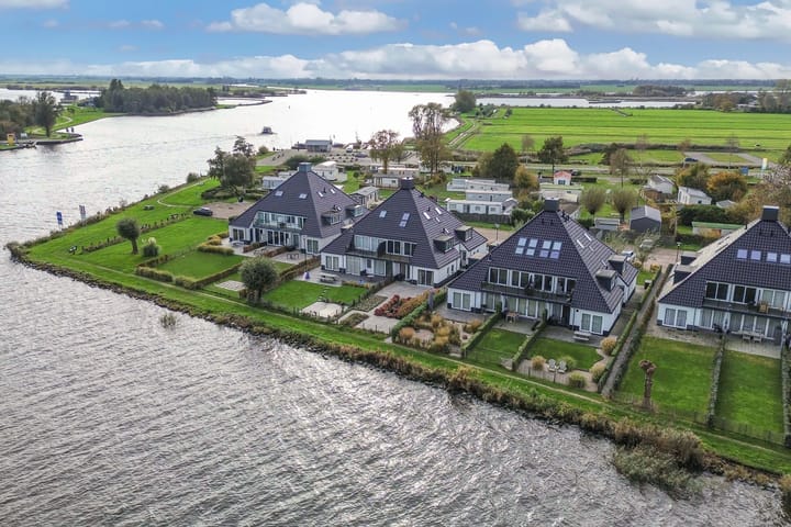 Foto 1 van Paviljoenwei 14-16