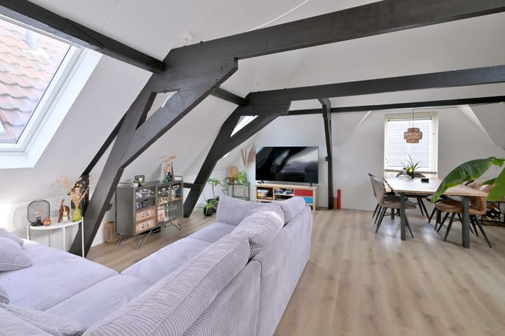 Photo 4 of Singelstraat 25-C