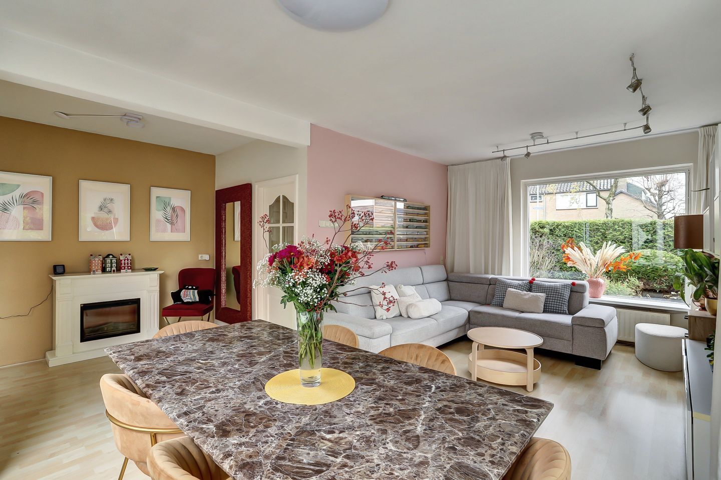 Photo 4 of Kuyperlaan 45