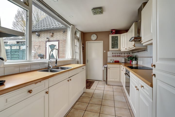 Photo 8 of Kuyperlaan 45