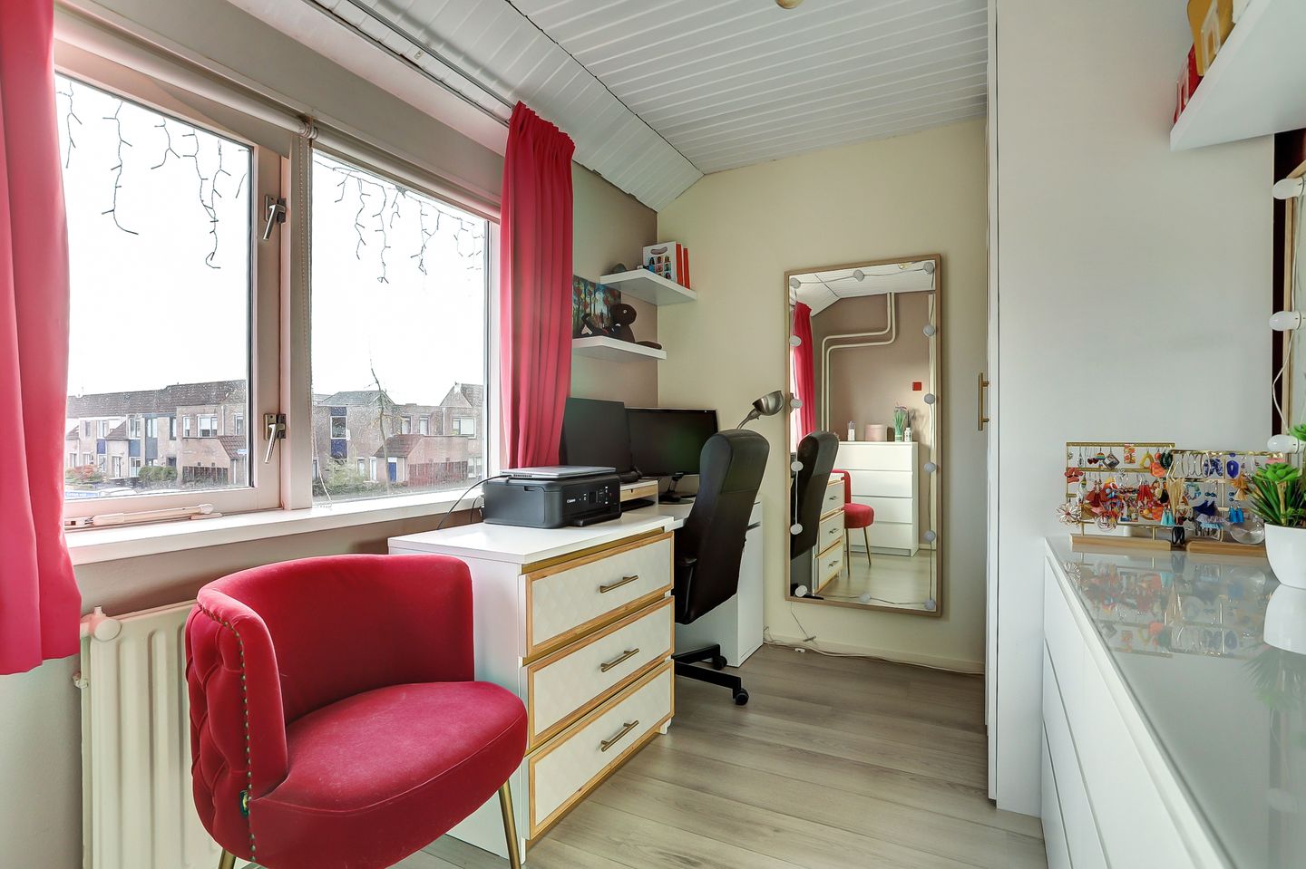 Photo 14 of Kuyperlaan 45