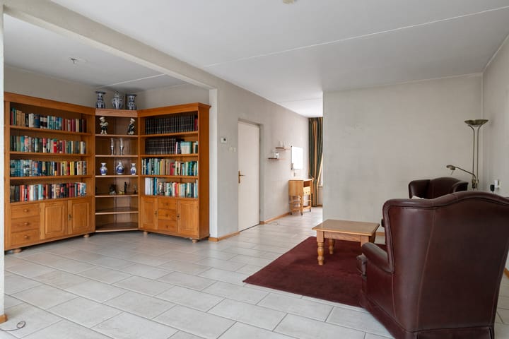 Photo 9 of Bilderdijklaan 32