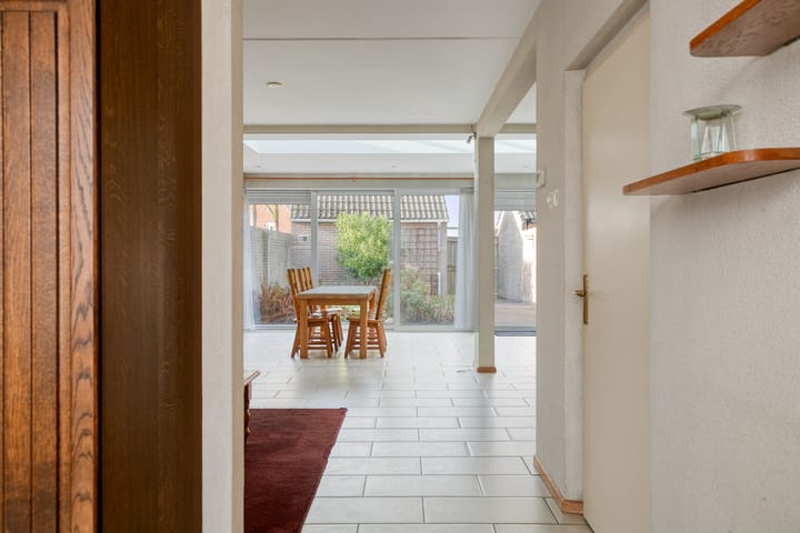 Photo 16 of Bilderdijklaan 32