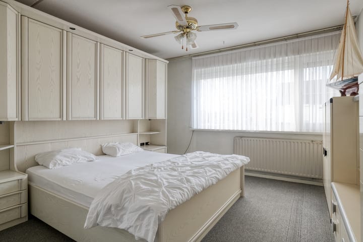 Photo 18 of Bilderdijklaan 32