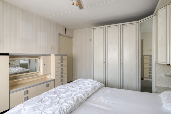 Photo 19 of Bilderdijklaan 32