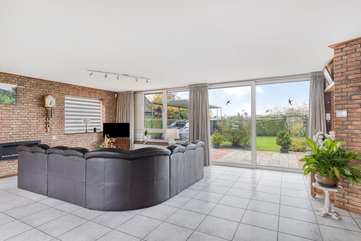 Foto 10 van Dorpsweg 11