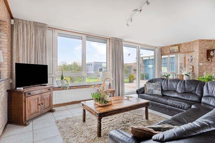 Foto 12 van Dorpsweg 11