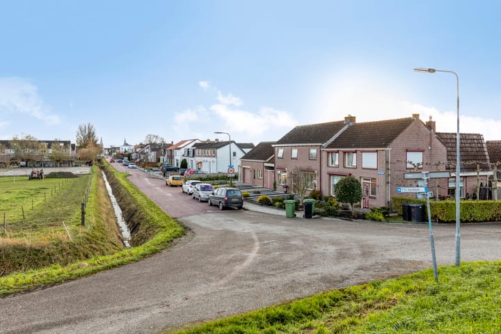 Foto 79 van Dorpsweg 11