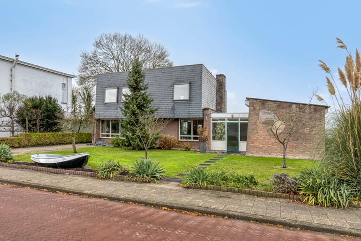 Foto 83 van Dorpsweg 11