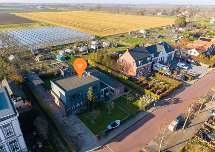 Foto 84 van Dorpsweg 11