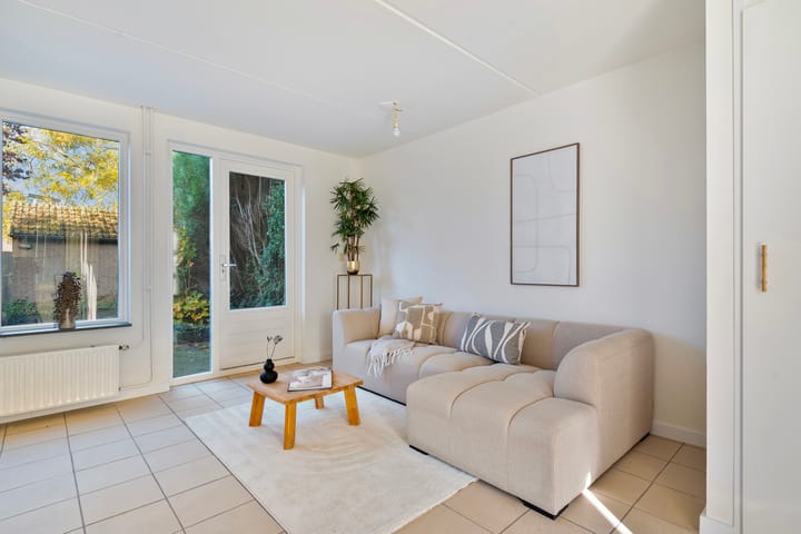 Foto 2 van Roosje Vosstraat 107