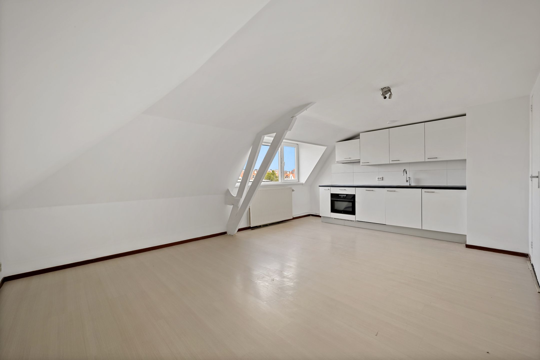 Foto 12 van Hondiusstraat 1-2