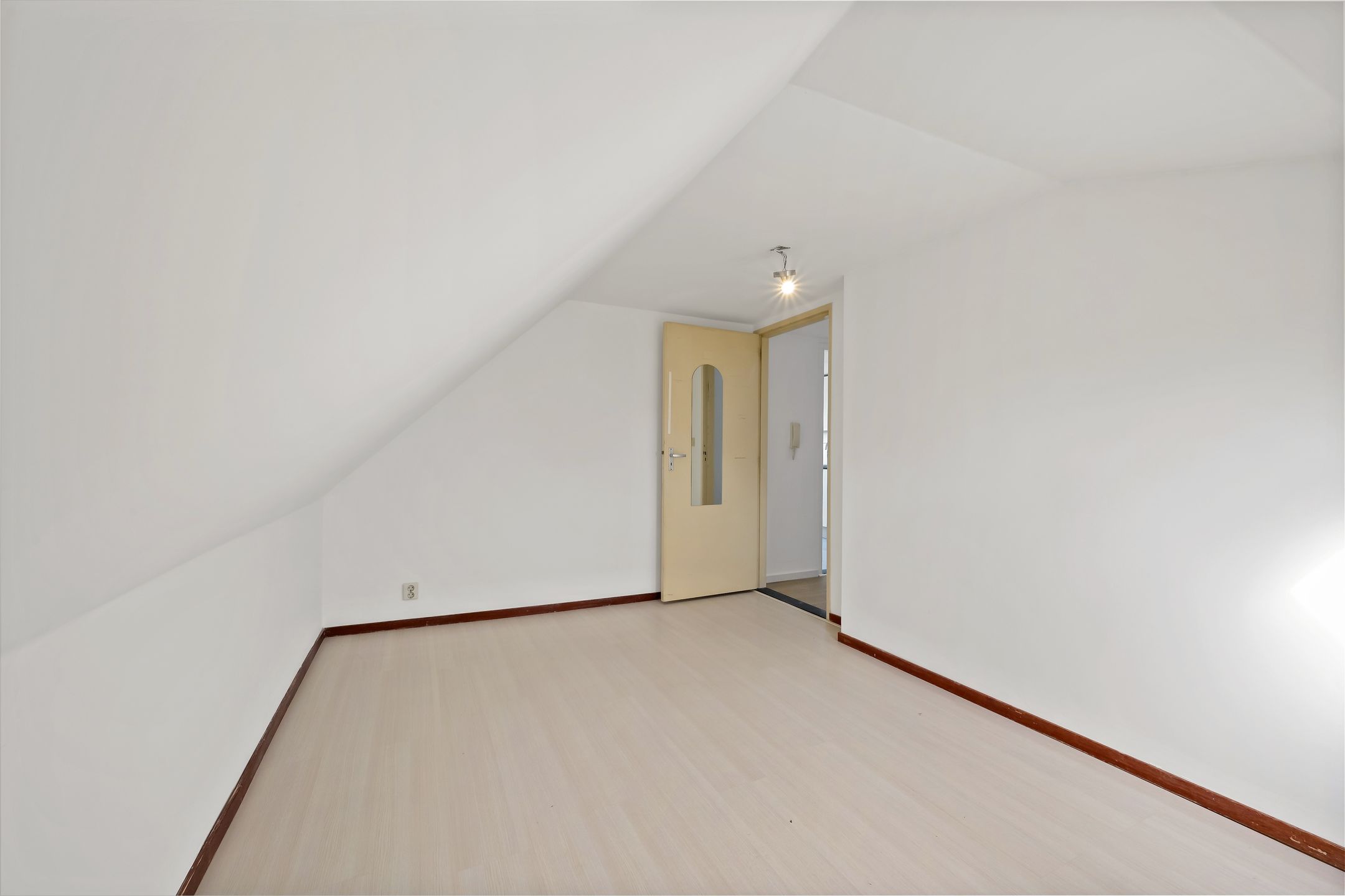 Foto 24 van Hondiusstraat 1-2