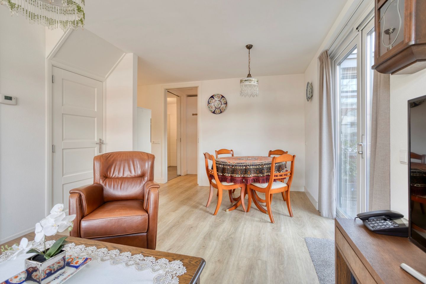 Photo 10 of Lindenstraat 2