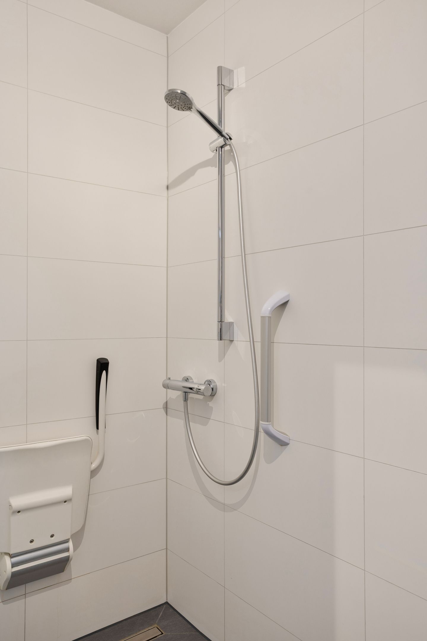 Photo 19 of Lindenstraat 2