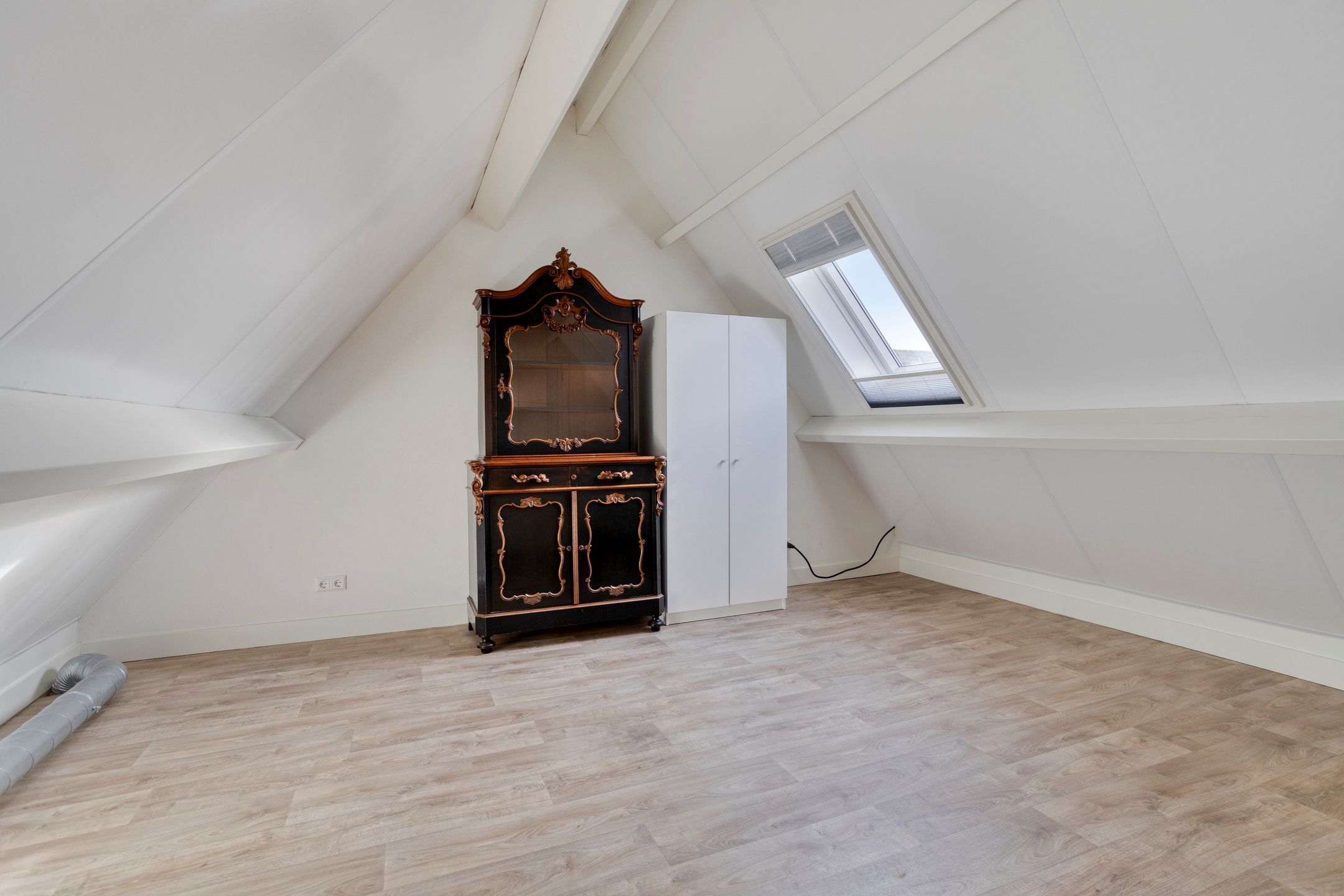 Photo 27 of Lindenstraat 2