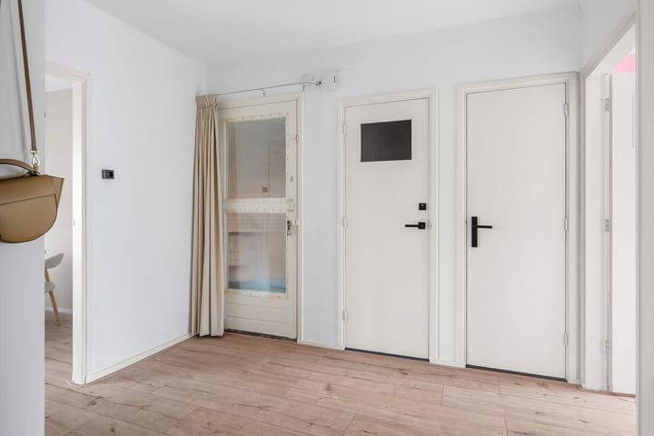 Photo 14 of Heliconweg 39