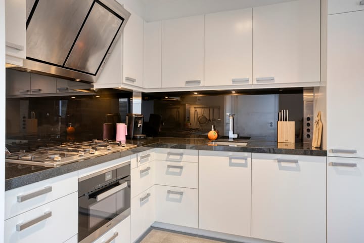 Photo 10 of Kanaalstraat 27