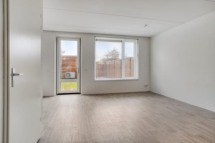 Photo 7 of Poproute 57