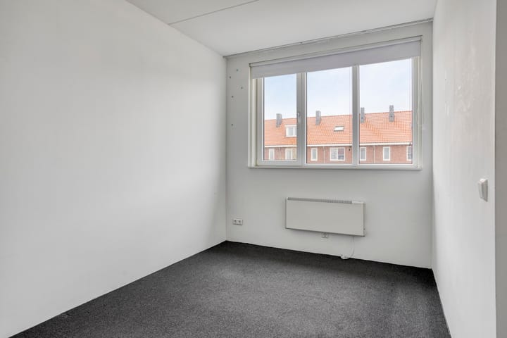 Photo 15 of Poproute 57